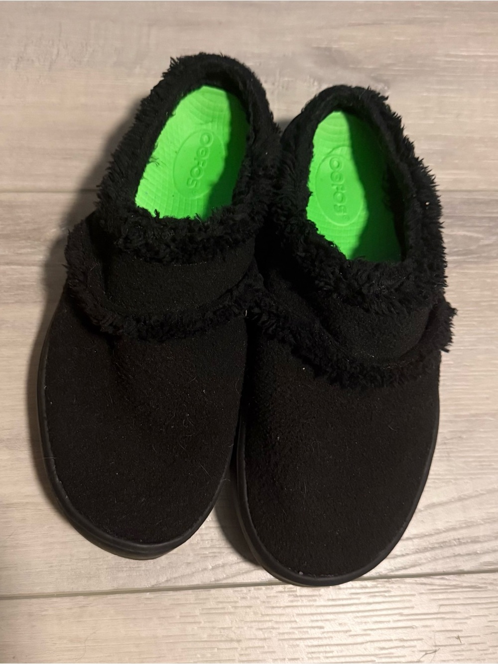 OOFOS Black Cozy Slip-On Mules with Bright Green Insole